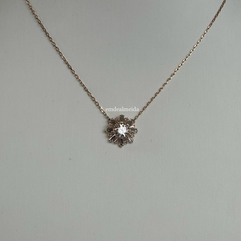 Swarovski Crystal Rose Gold Sunshine Idyllia Flower Pendant Necklace 5451376 - Picture 5 of 12